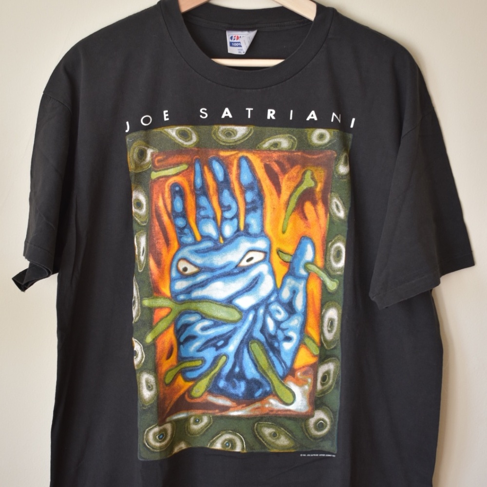 X-RARE 1990 Joe Satriani Shirt - Donny Hunt Artist